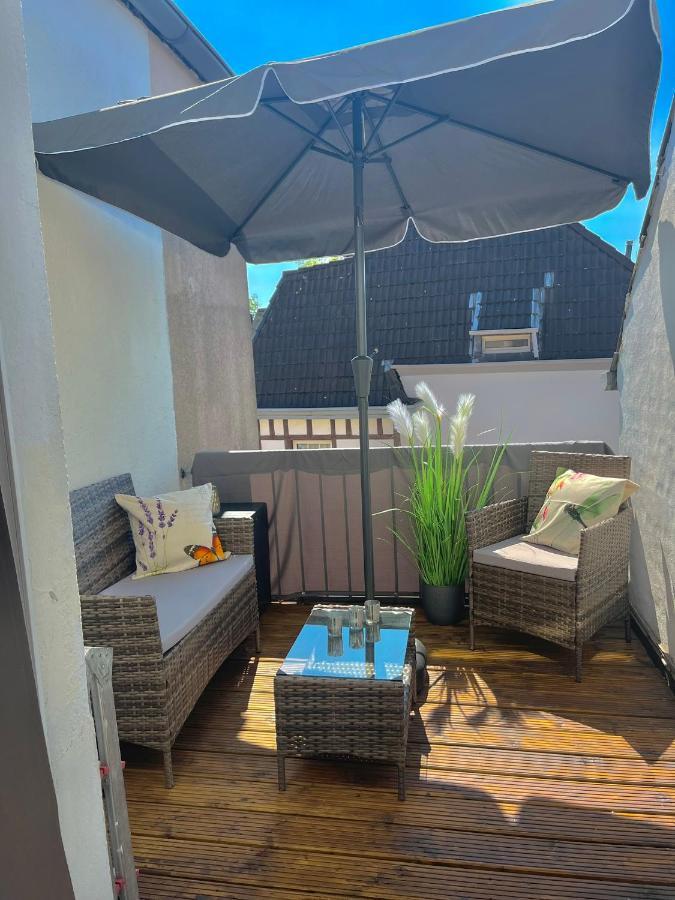 Apartment, 3 Zkdb, Balkon, Dachgeschoss, Naehe Duesseldorf Appartement Krefeld